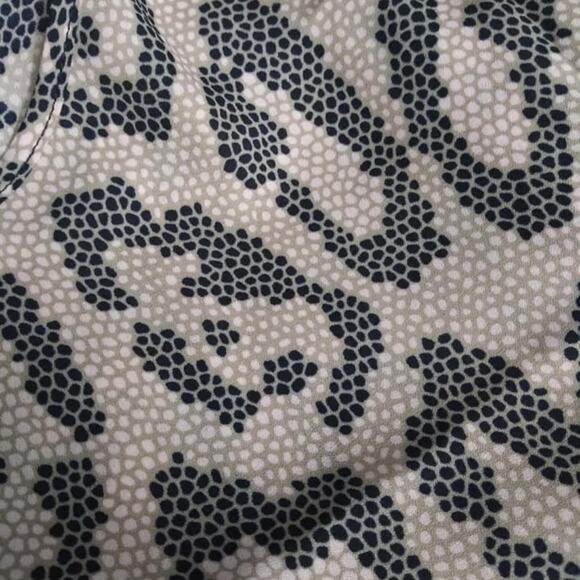 Single Los Angeles Tan & Black Abstract Animal Print Hi Low Blouse Sz Medium - Picture 6 of 8